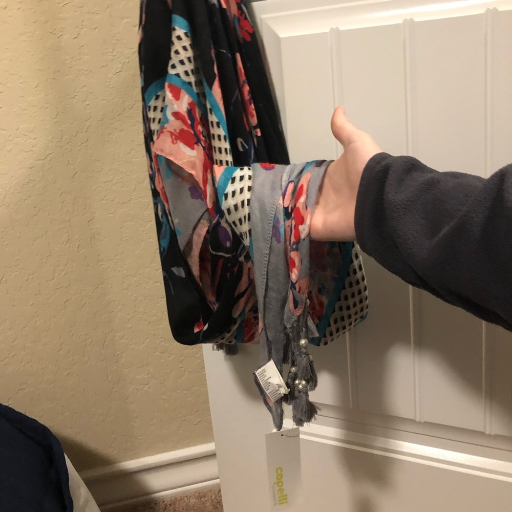 Capelli New York scarf